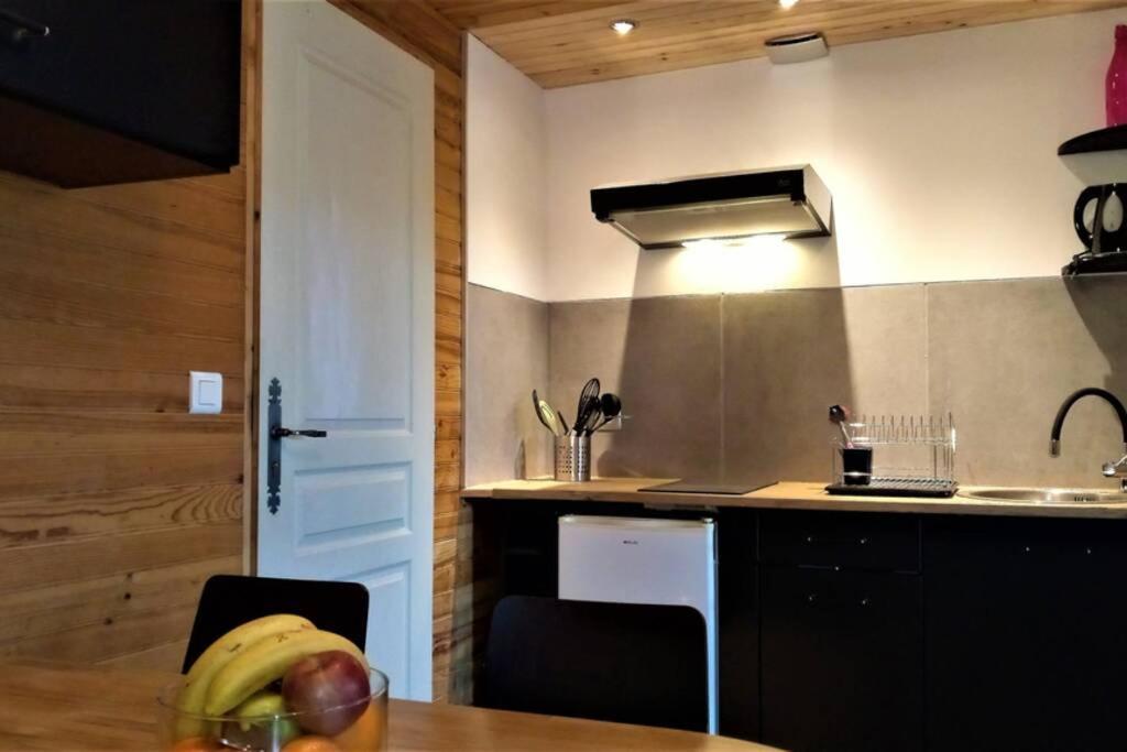 Studio 32M2 - Dans Propriete Avec Vue Imprenable Sur Le Lac Du Salagou Liausson Екстериор снимка