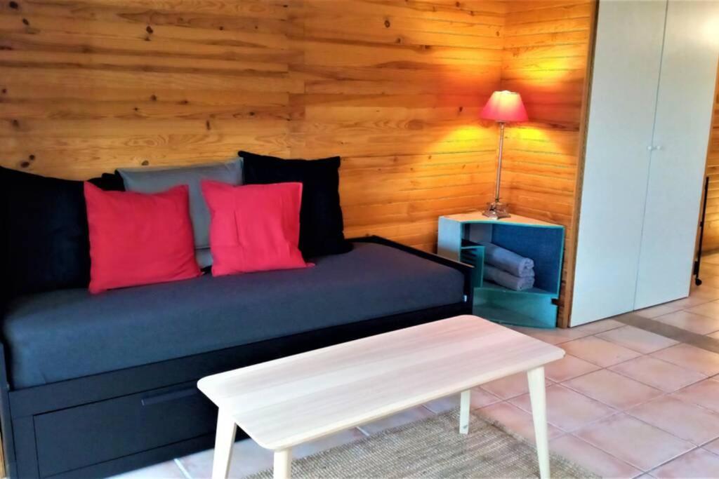 Studio 32M2 - Dans Propriete Avec Vue Imprenable Sur Le Lac Du Salagou Liausson Екстериор снимка
