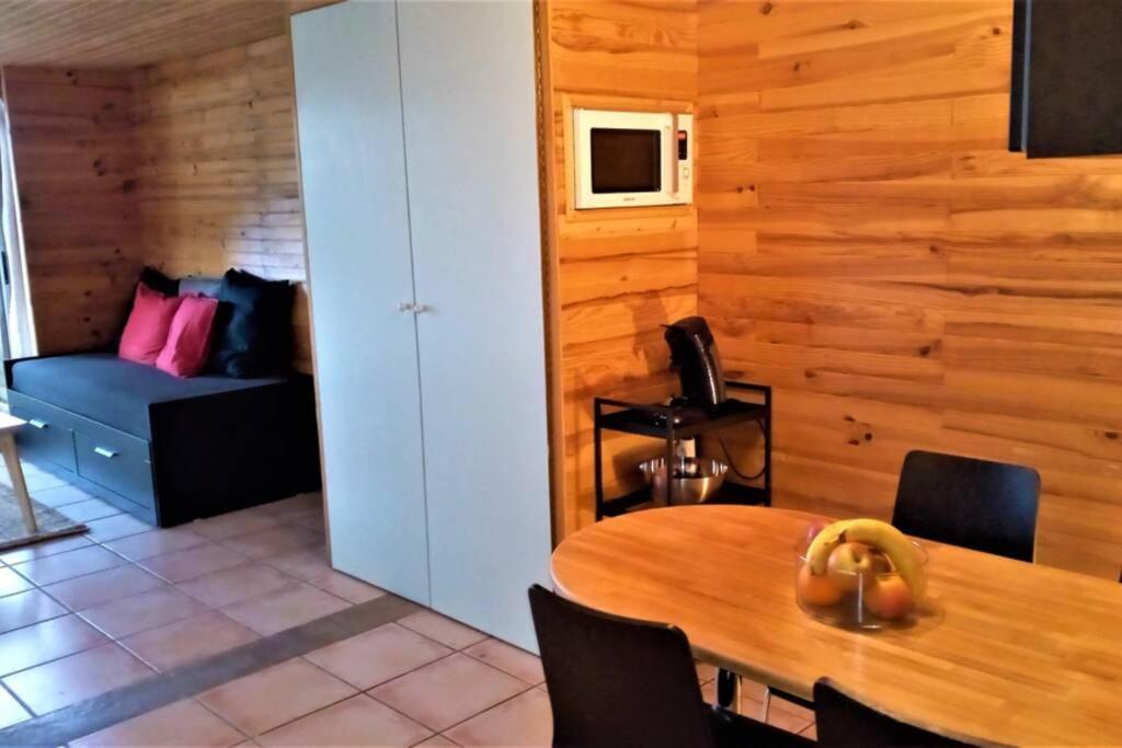 Studio 32M2 - Dans Propriete Avec Vue Imprenable Sur Le Lac Du Salagou Liausson Екстериор снимка
